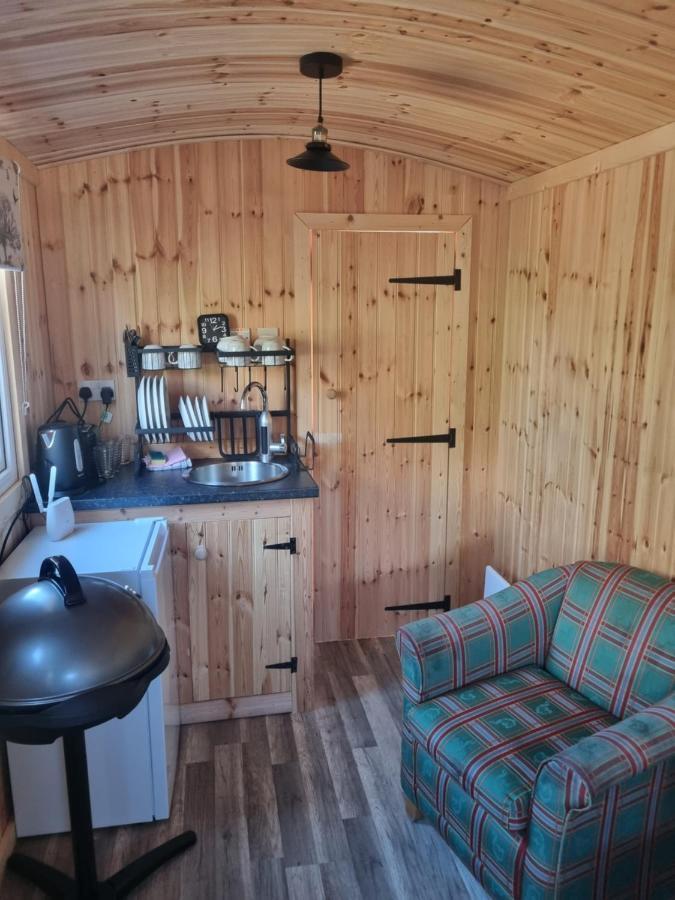 Blair Snug Hut Apartment Kelty ภายนอก รูปภาพ